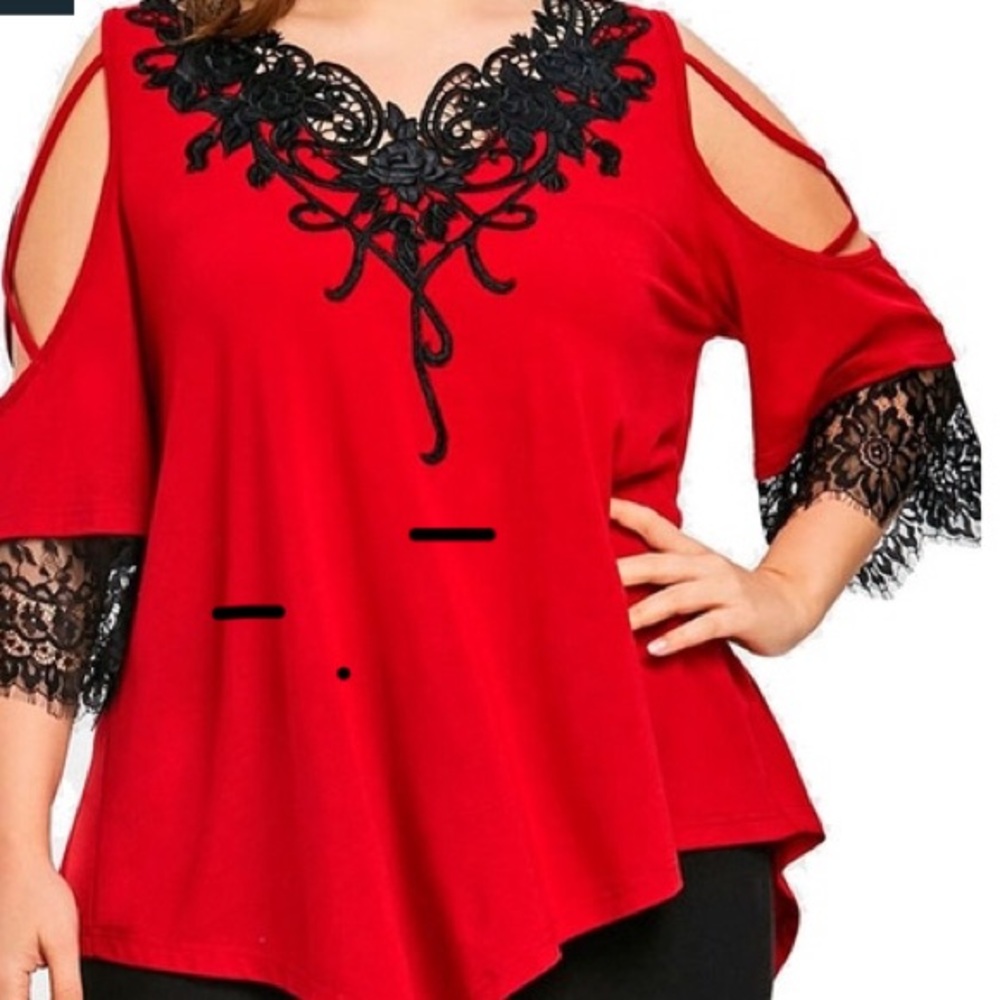 NEW❤️PLUS SIZE ❤️Two toned cold shoulder shirt